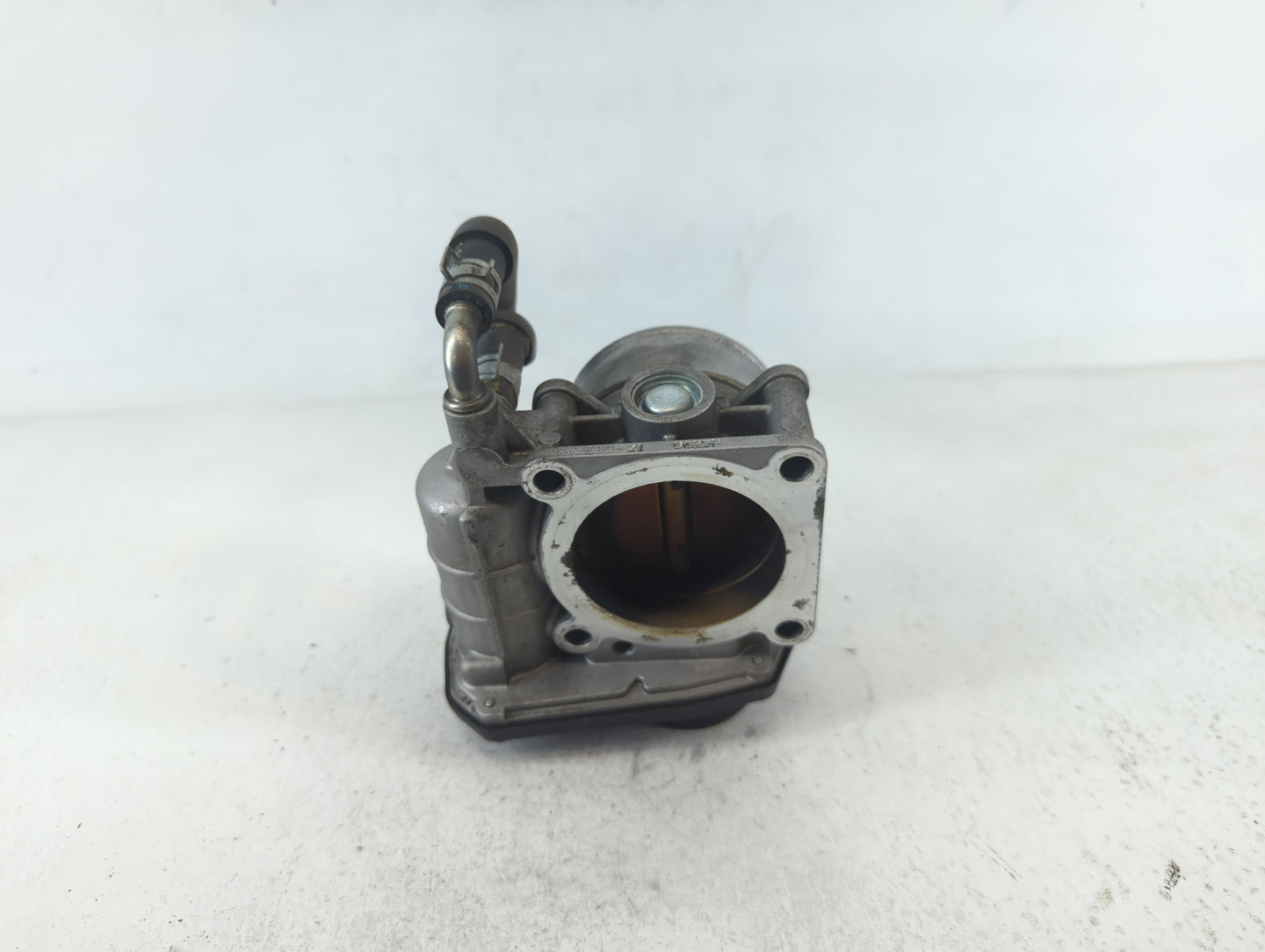 2011-2013 Infiniti M37 Throttle Body P/N:RME60-21 0625H Fits OEM Used Auto Parts - Oemusedautoparts1.com