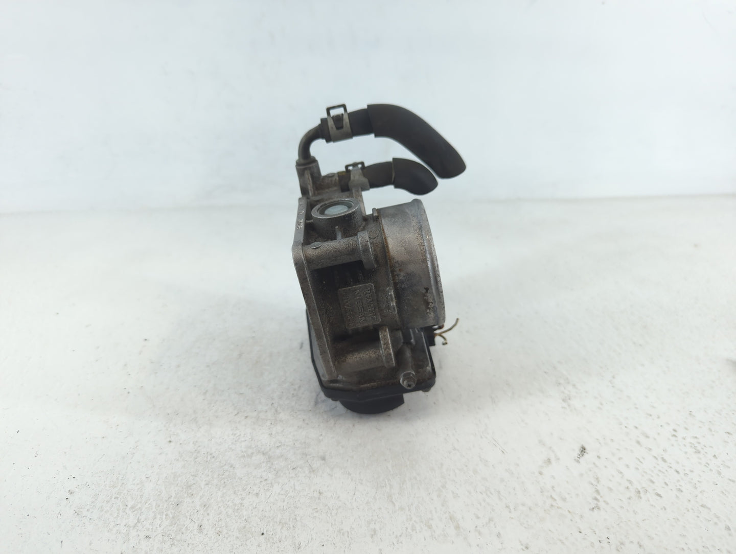2011-2013 Infiniti M37 Throttle Body P/N:RME60-21 0625H Fits OEM Used Auto Parts - Oemusedautoparts1.com