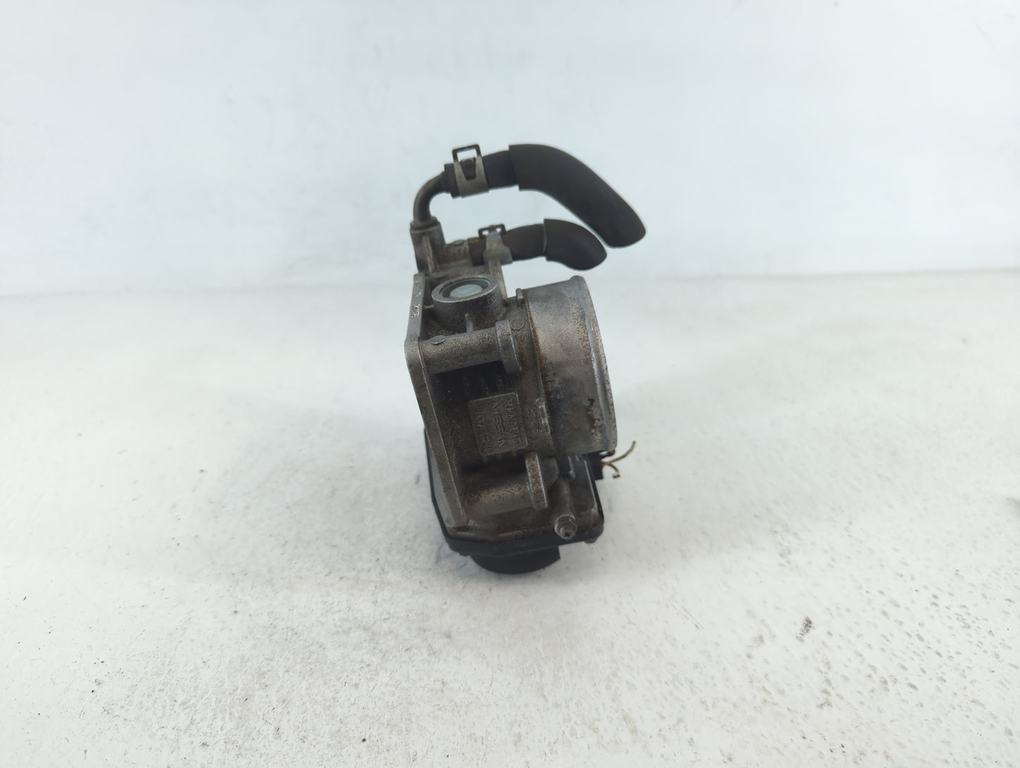 2011-2013 Infiniti M37 Throttle Body P/N:RME60-21 0625H Fits OEM Used Auto Parts - Oemusedautoparts1.com