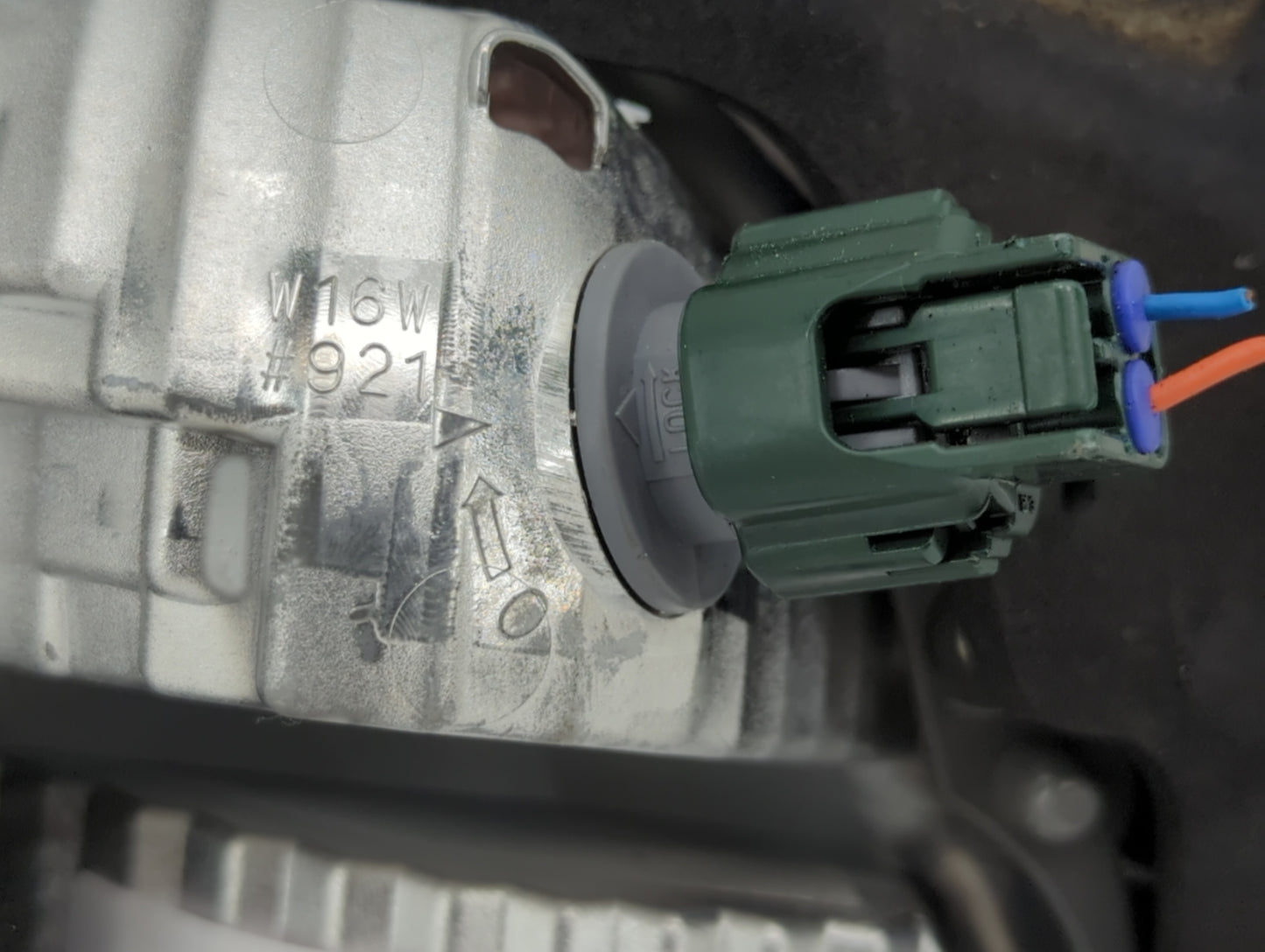 2011-2013 Infiniti M56 Tail Light Assembly Passenger Right OEM Fits Fits 2011 2012 2013 2014 OEM Used Auto Parts - Oemusedau