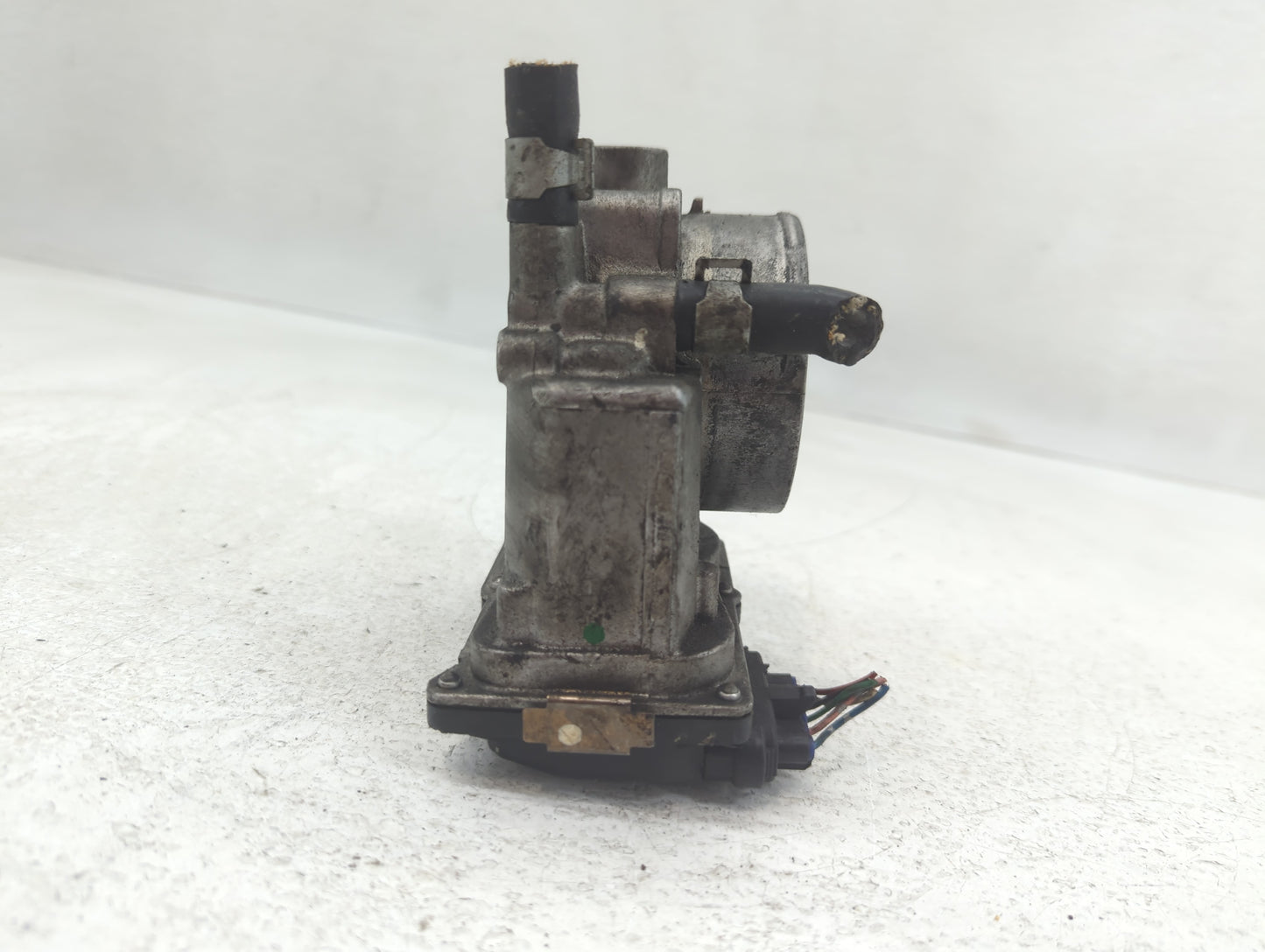 2011-2013 Infiniti M56 Throttle Body P/N:1CA70-01 A Fits Fits 2009 2010 2011 2012 2013 2014 2015 2016 2017 2018 2019 OEM Use