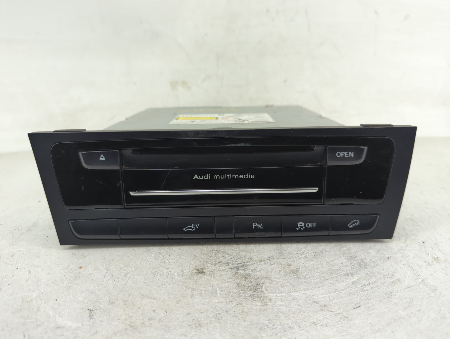 2011 Infiniti Q40 Radio AM FM Cd Player Receiver Replacement P/N:8R1035746C Fits OEM Used Auto Parts - Oemusedautoparts1.com