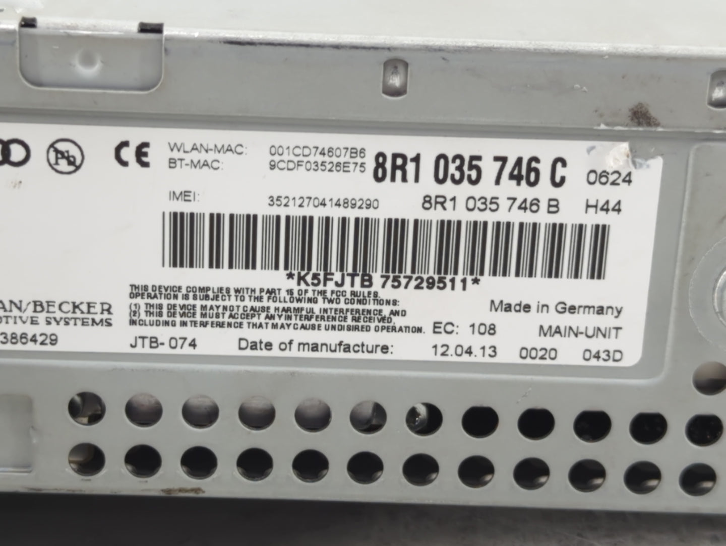 2011 Infiniti Q40 Radio AM FM Cd Player Receiver Replacement P/N:8R1035746C Fits OEM Used Auto Parts - Oemusedautoparts1.com