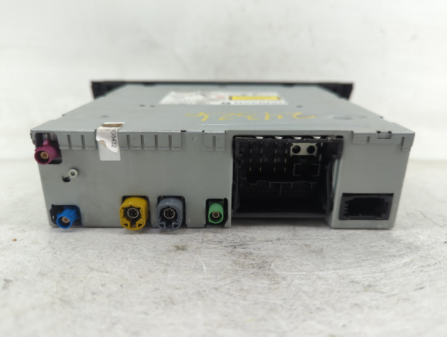 2011 Infiniti Q40 Radio AM FM Cd Player Receiver Replacement P/N:8R1035746C Fits OEM Used Auto Parts - Oemusedautoparts1.com