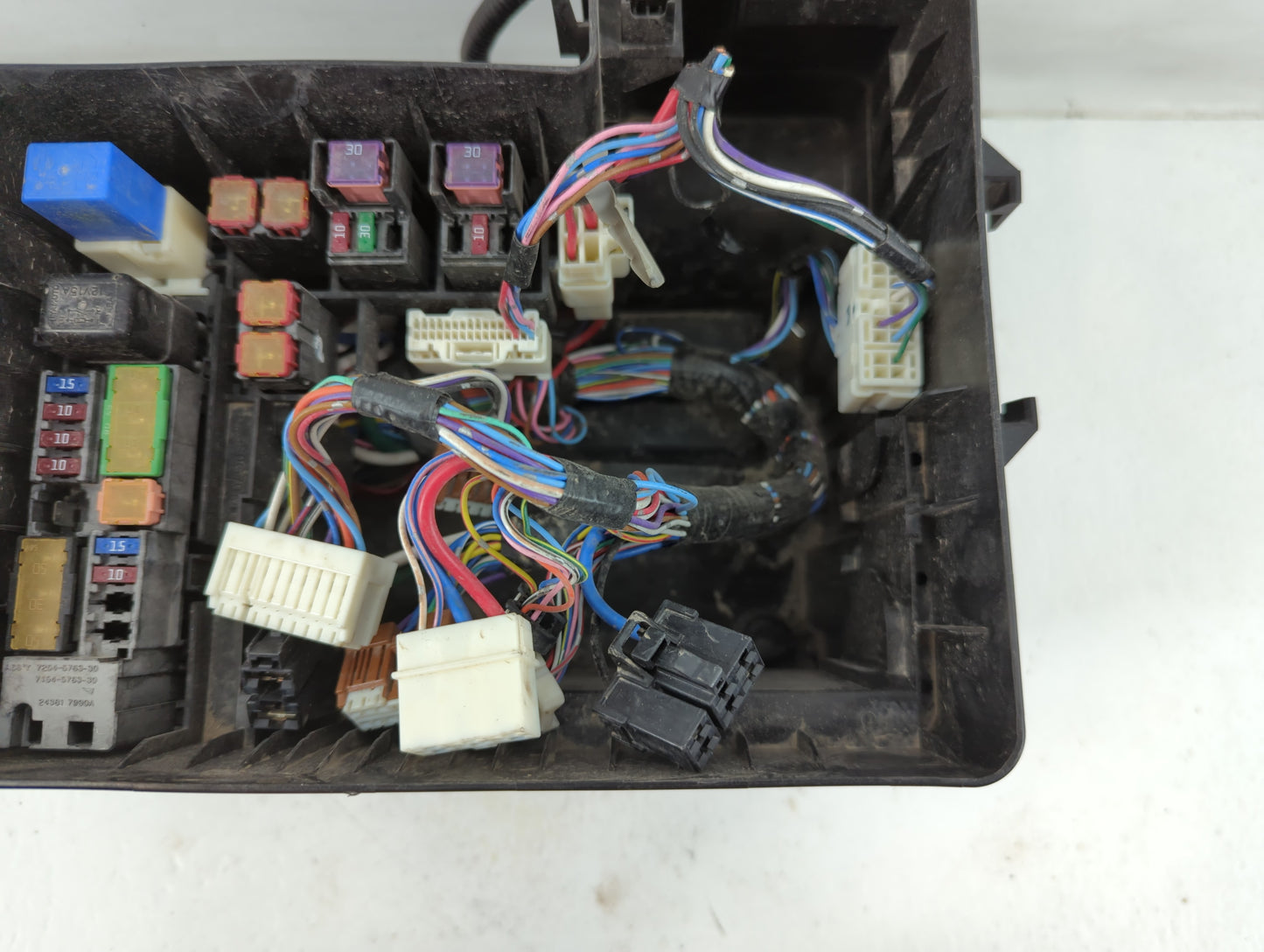 2011-2012 Infiniti Qx56 Fusebox Fuse Box Panel Relay Module Fits Fits 2011 2012 OEM Used Auto Parts - Oemusedautoparts1.com