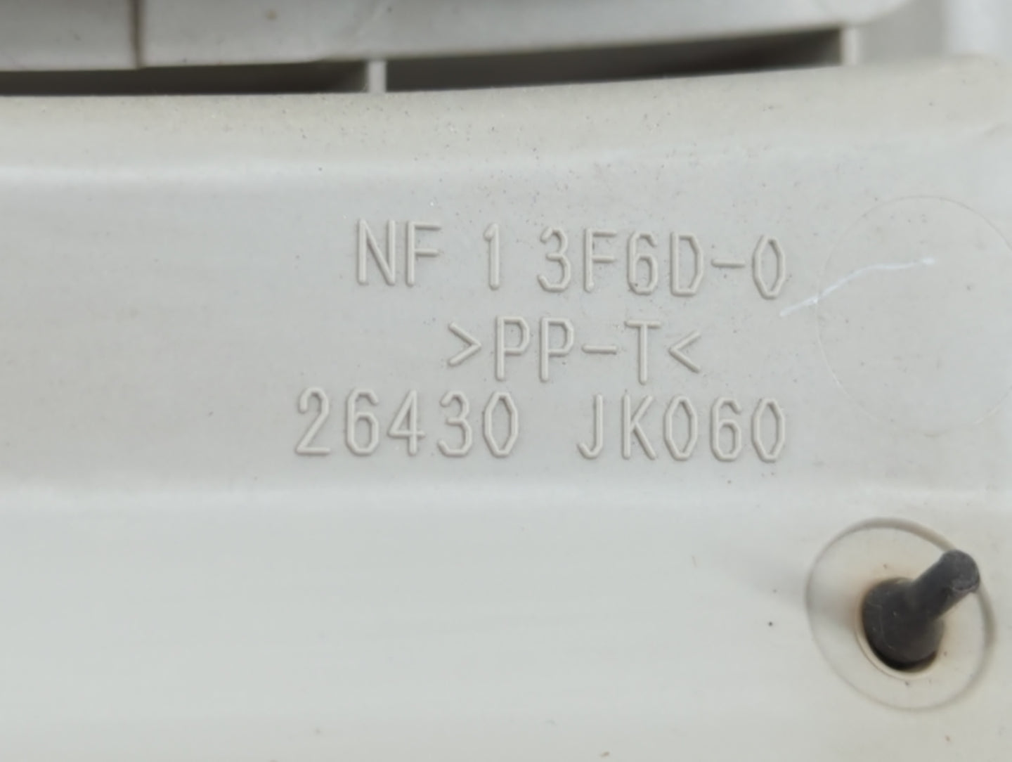 2011 Infiniti Qx56 Overhead Roof Console - Oemusedautoparts1.com