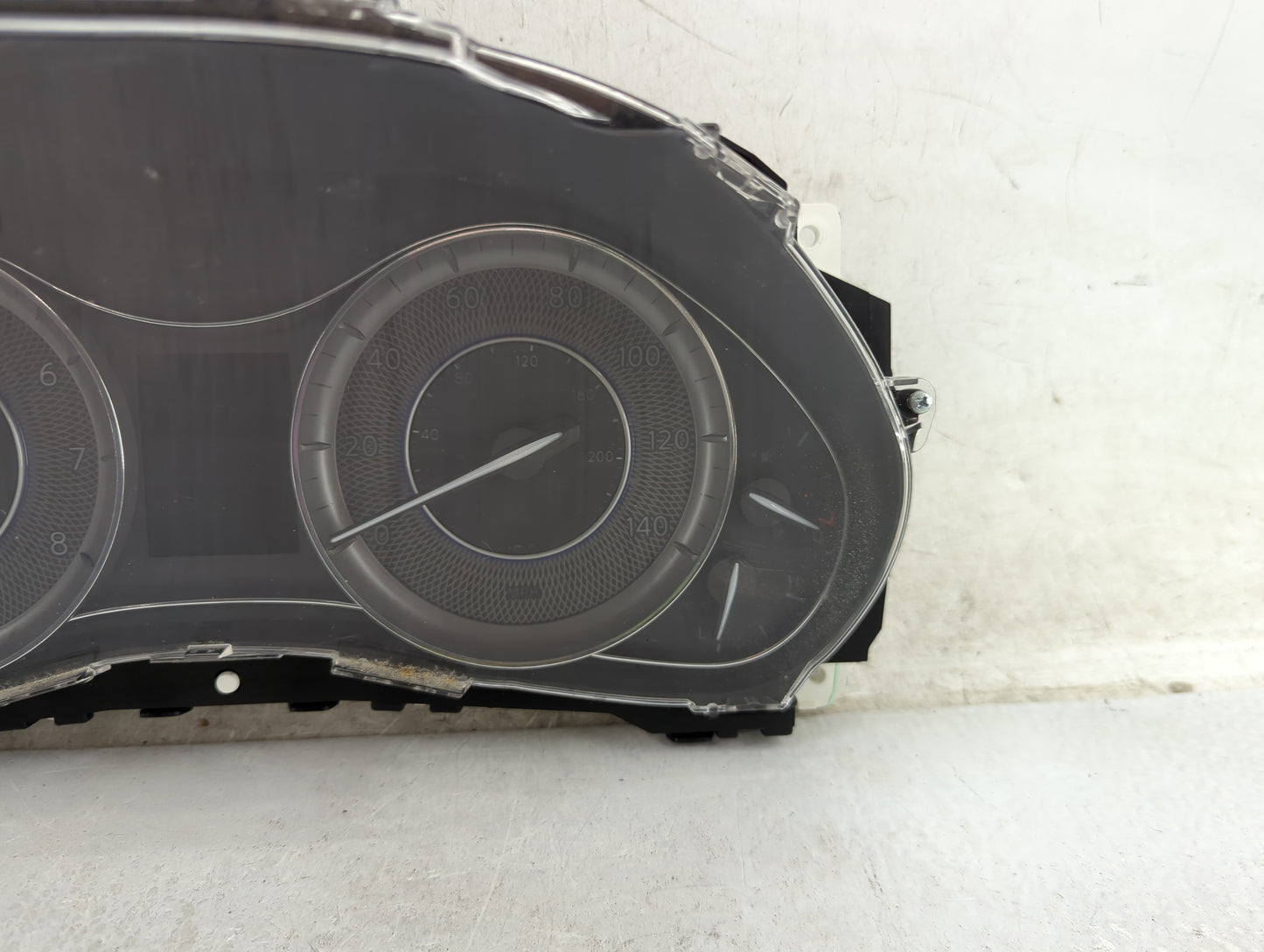 2011-2012 Infiniti Qx56 Instrument Cluster Speedometer Gauges Miles:165K Fits Fits 2011 2012 OEM Used Auto Parts - Oemusedau