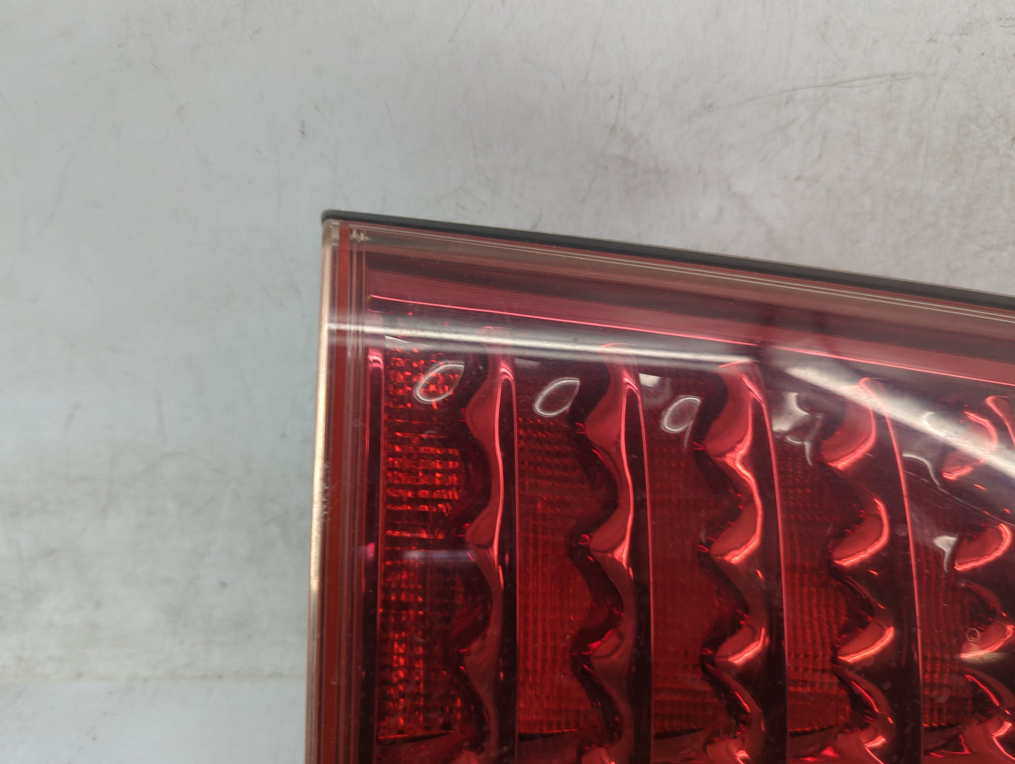 2011-2013 Infiniti Qx56 Driver Left Side Deck Lid Mounted Tail Light - Oemusedautoparts1.com