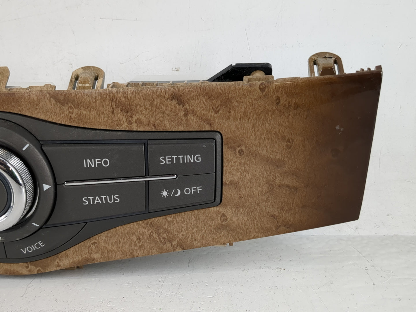 2011 Infiniti Qx56 Radio Control Panel - Oemusedautoparts1.com