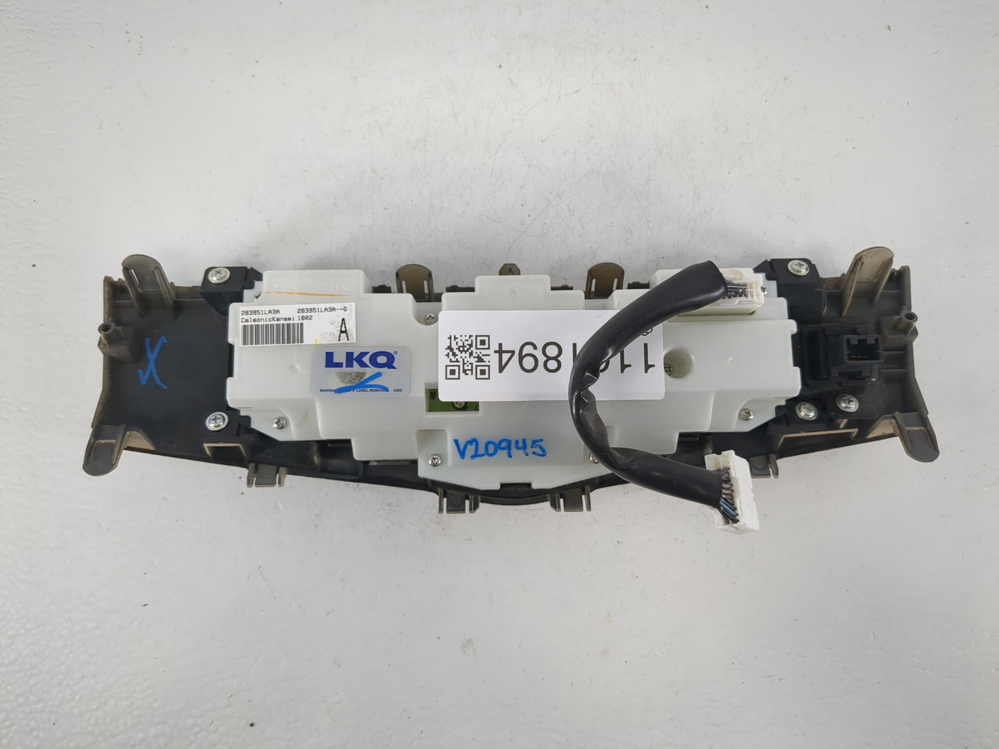 2011 Infiniti Qx56 Radio Control Panel - Oemusedautoparts1.com