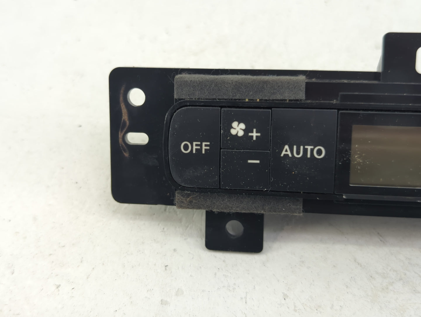 2011-2013 Infiniti Qx56 Climate Control Module Temperature AC/Heater Replacement P/N:275111LK0A 275111LK0A-C Fits OEM Used A