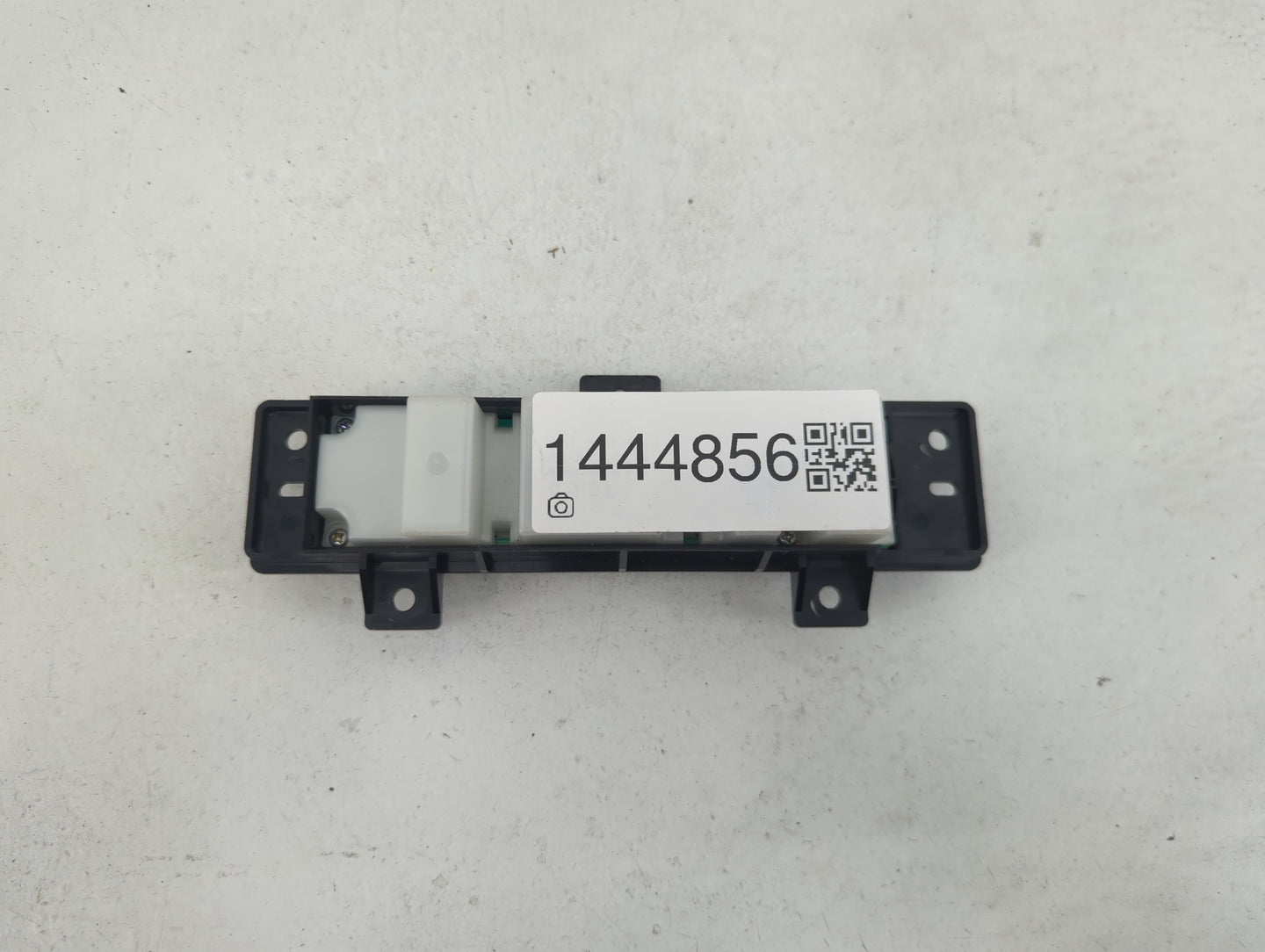 2011-2013 Infiniti Qx56 Climate Control Module Temperature AC/Heater Replacement P/N:275111LK0A 275111LK0A-C Fits OEM Used A