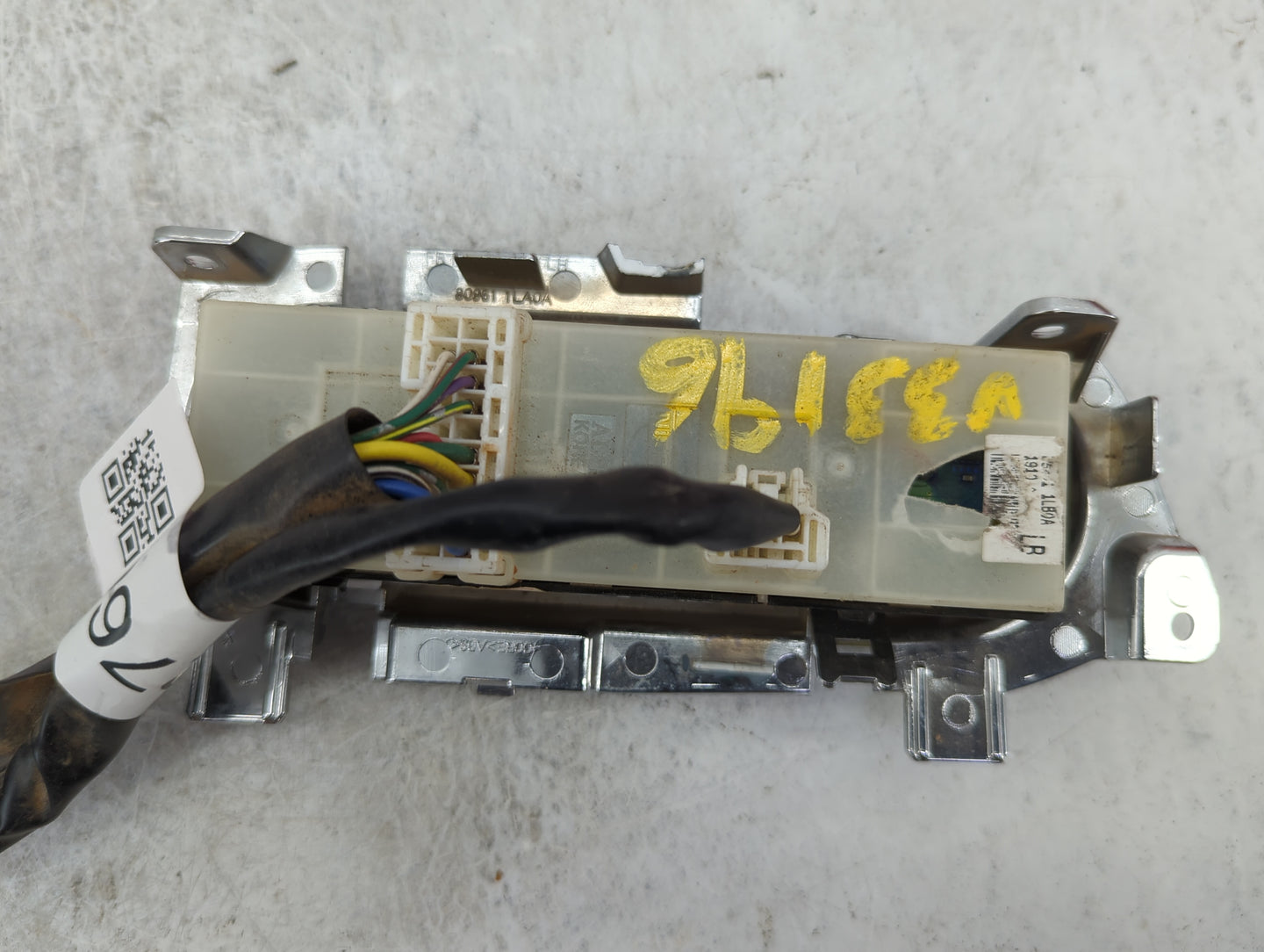 2011-2012 Infiniti Qx56 Master Power Window Switch Replacement Driver Side Left P/N:809611LA0A Fits Fits 2011 2012 OEM Used 