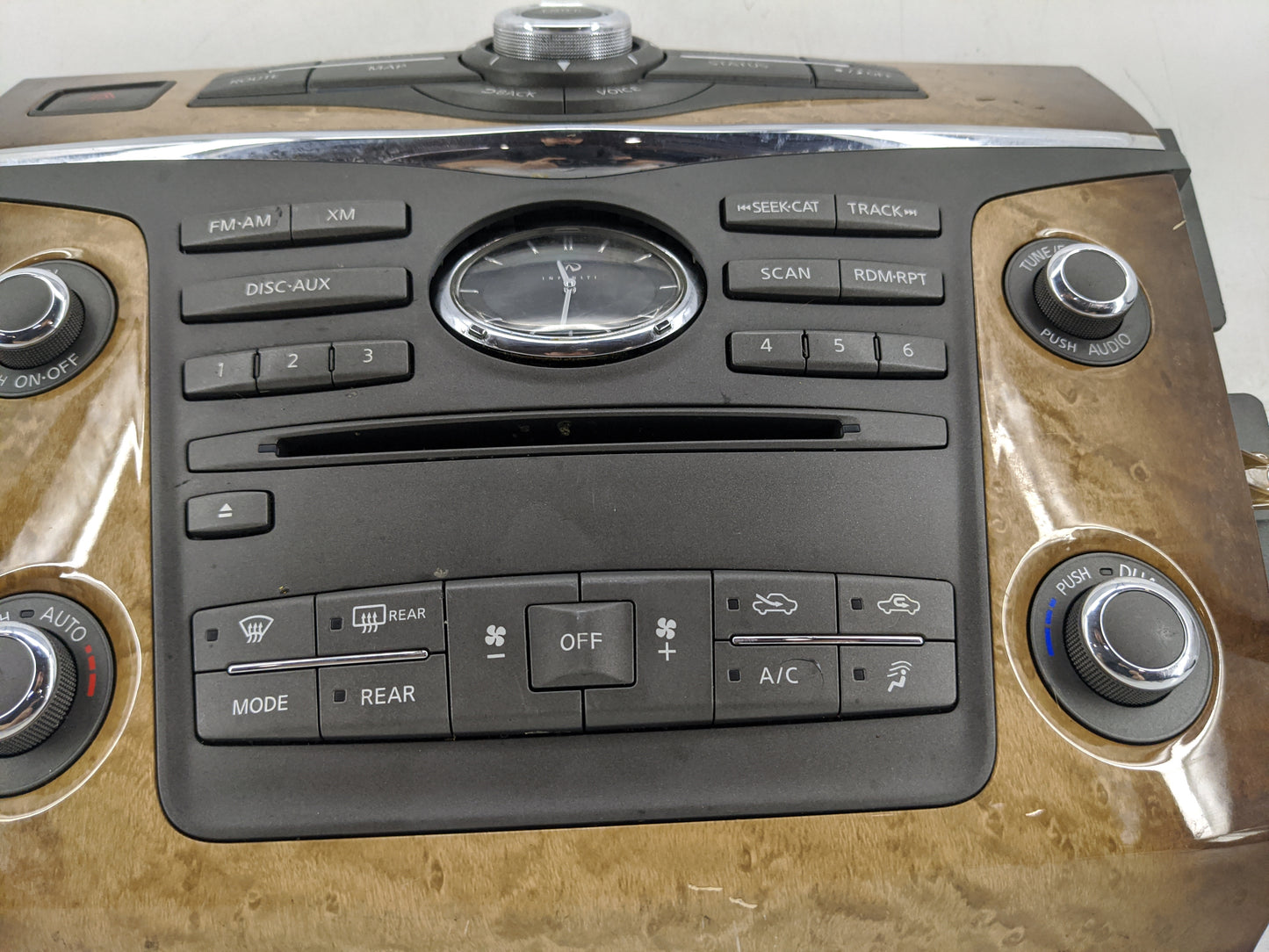 2011-2013 Infiniti Qx56 Radio Control Panel 1468401 - Oemusedautoparts1.com