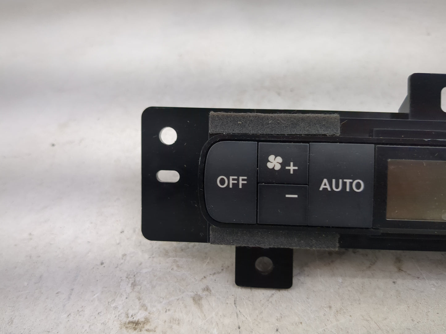 2011-2013 Infiniti Qx56 Climate Control Module Temperature AC/Heater Replacement P/N:27511 1LK0A 27511 1LK0A-C Fits OEM Used