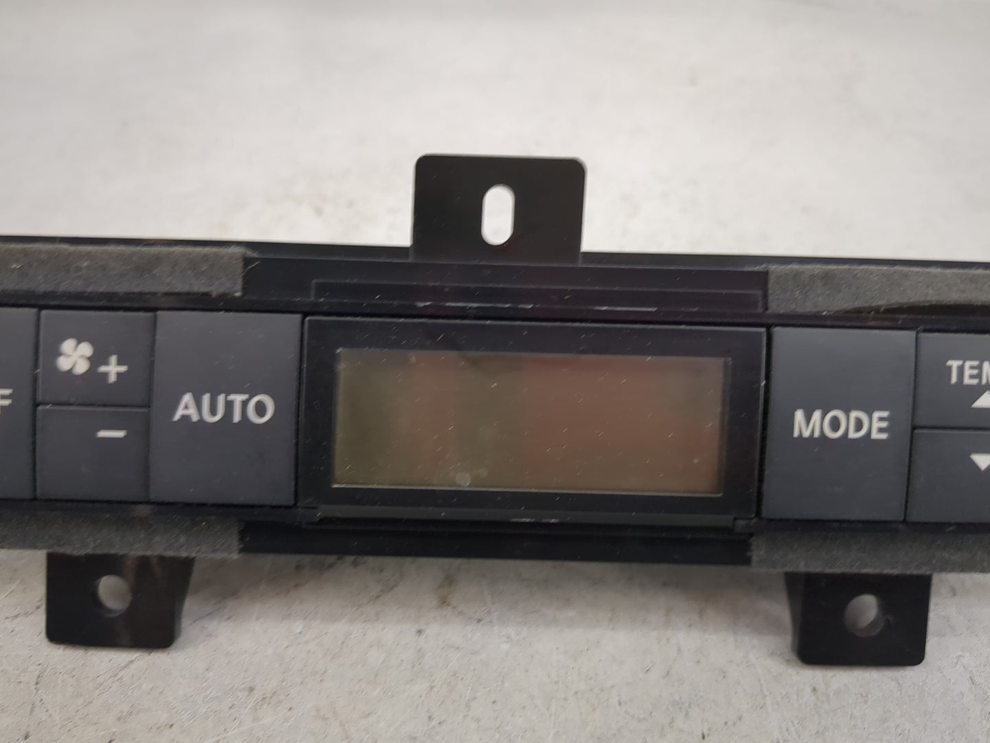 2011-2013 Infiniti Qx56 Climate Control Module Temperature AC/Heater Replacement P/N:27511 1LK0A 27511 1LK0A-C Fits OEM Used