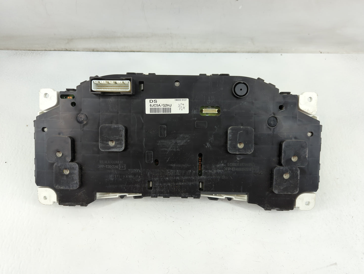 2011 Infiniti Qx56 Instrument Cluster Speedometer Gauges P/N:190222 0137 6JC5A/G2HJ Fits OEM Used Auto Parts - Oemusedautopa