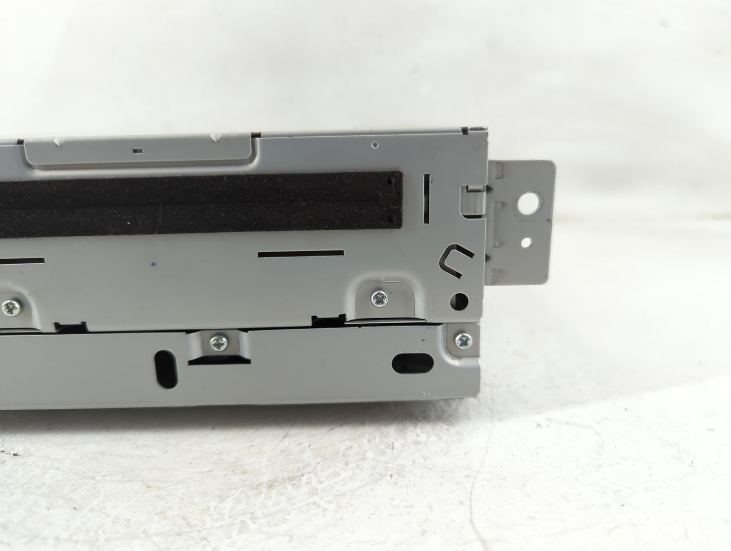 2009-2011 Jaguar Xf Radio AM FM Cd Player Receiver Replacement P/N:7G9N-18C815-NB Fits Fits 2009 2010 2011 OEM Used Auto Par