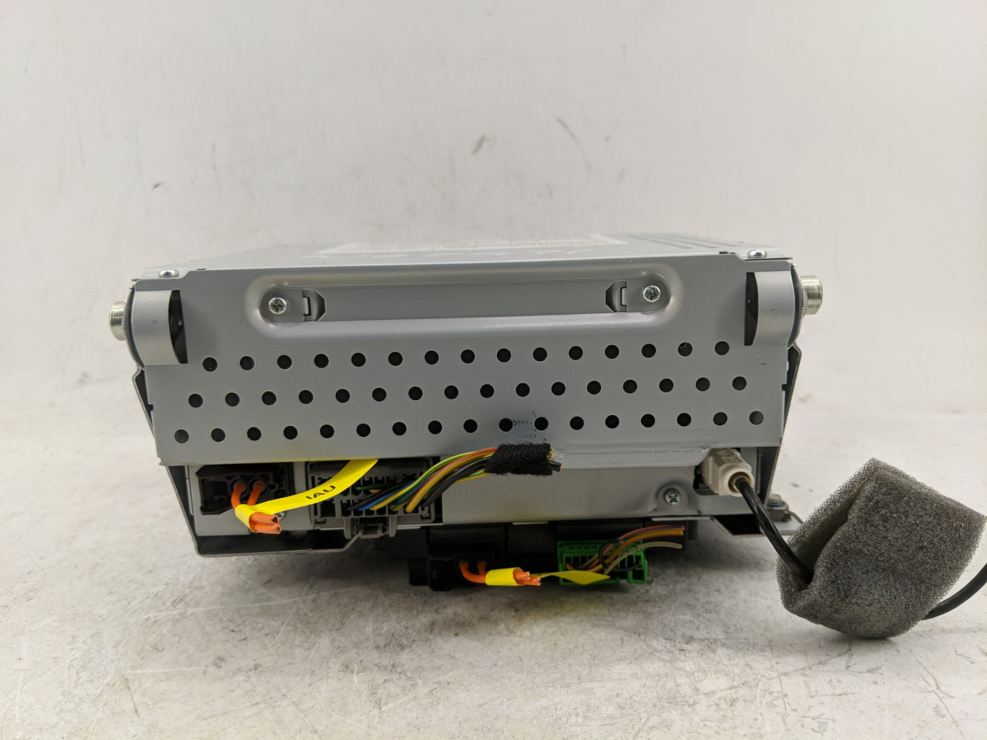 2009-2011 Jaguar Xf Radio AM FM Cd Player Receiver Replacement P/N:7G9N-14C230-NA Fits Fits 2009 2010 2011 OEM Used Auto Par