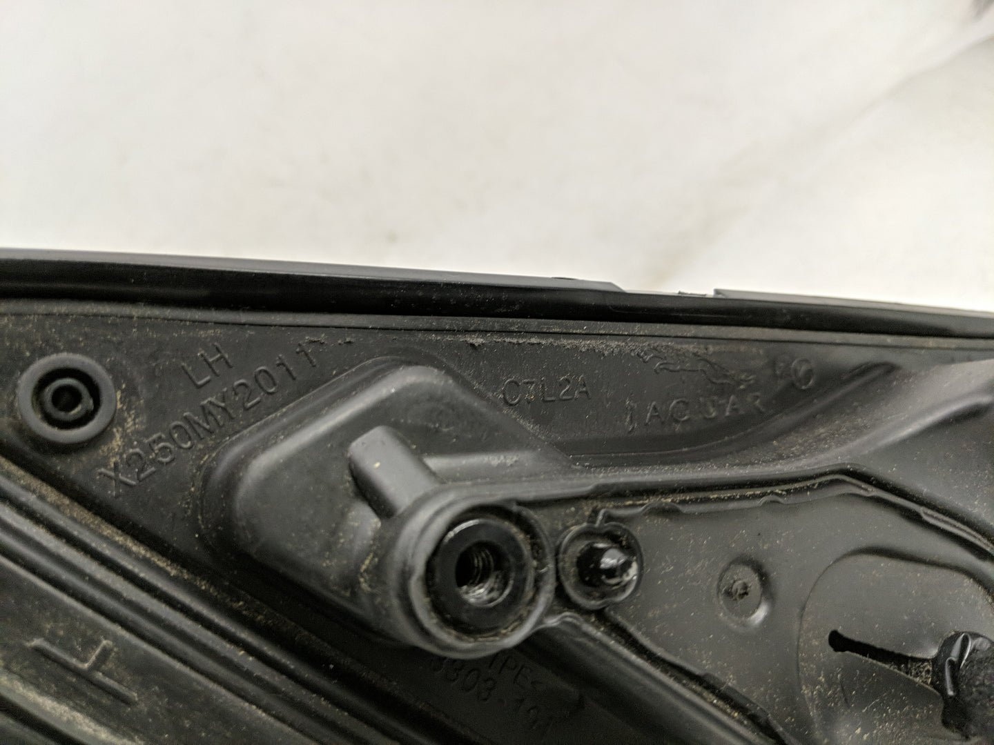 2010-2015 Jaguar Xf Driver Side View Mirror - Left Door Mirror OEM Used - Oemusedautoparts1.com