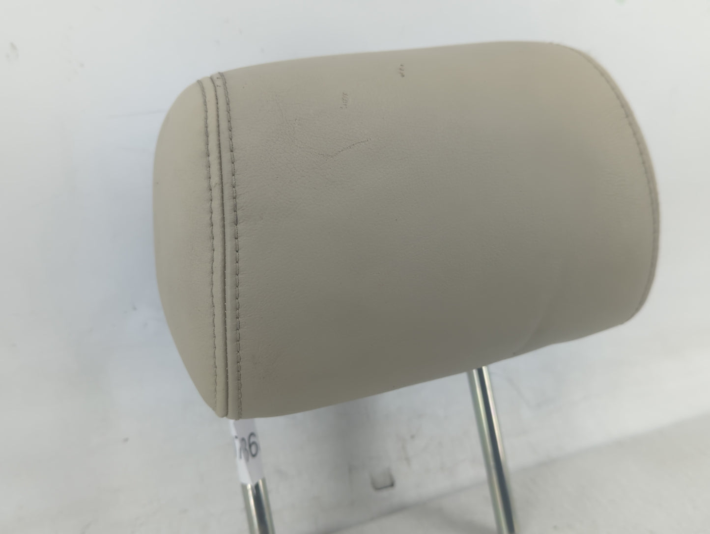 2010-2012 Jaguar Xf Headrest Head Rest Rear Center Seat Fits Fits 2010 2011 2012 OEM Used Auto Parts - Oemusedautoparts1.com