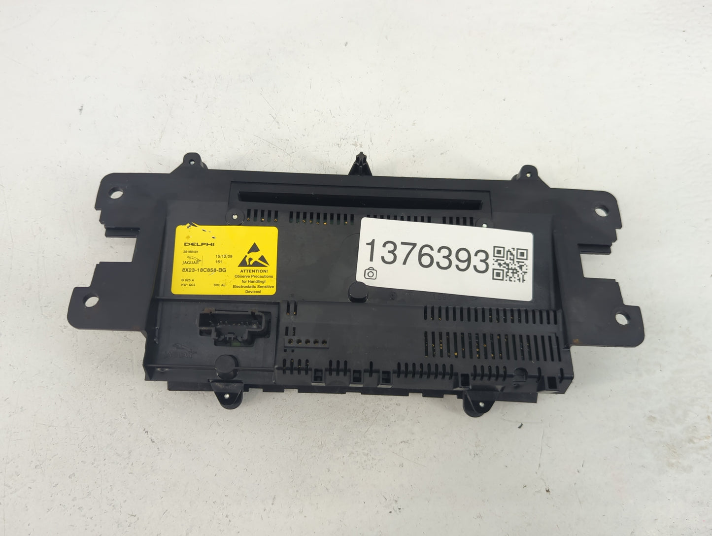 2009-2011 Jaguar Xf Radio Control Panel - Oemusedautoparts1.com
