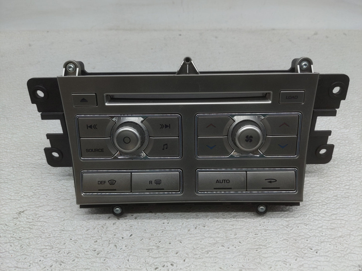 2009-2011 Jaguar Xf Radio AM FM Cd Player Receiver Replacement P/N:8X23-18C858-BG Fits Fits 2009 2010 2011 OEM Used Auto Par