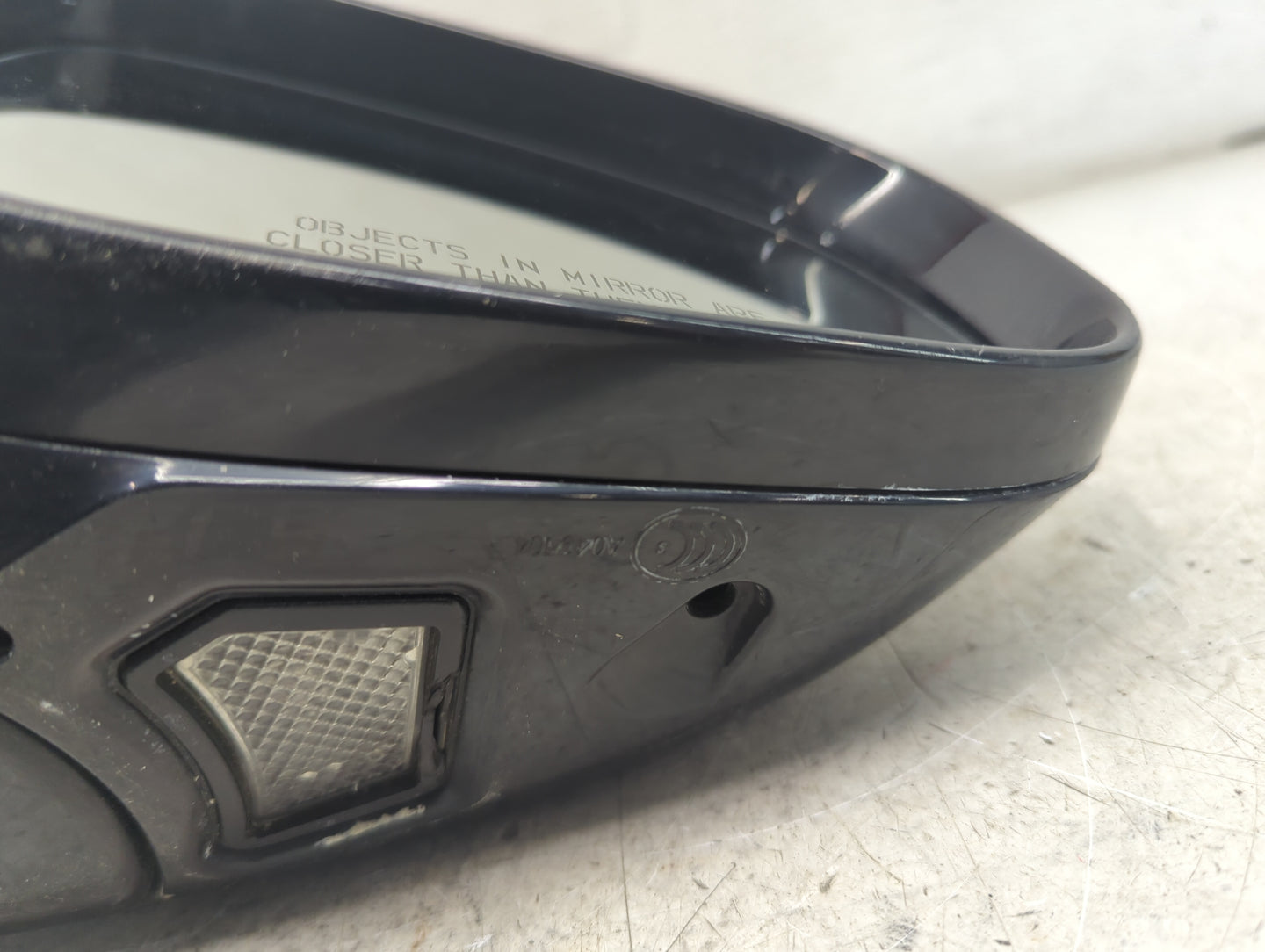 2010-2015 Jaguar Xf Passenger Side View Mirror - Right Door Mirror OEM Used - Oemusedautoparts1.com
