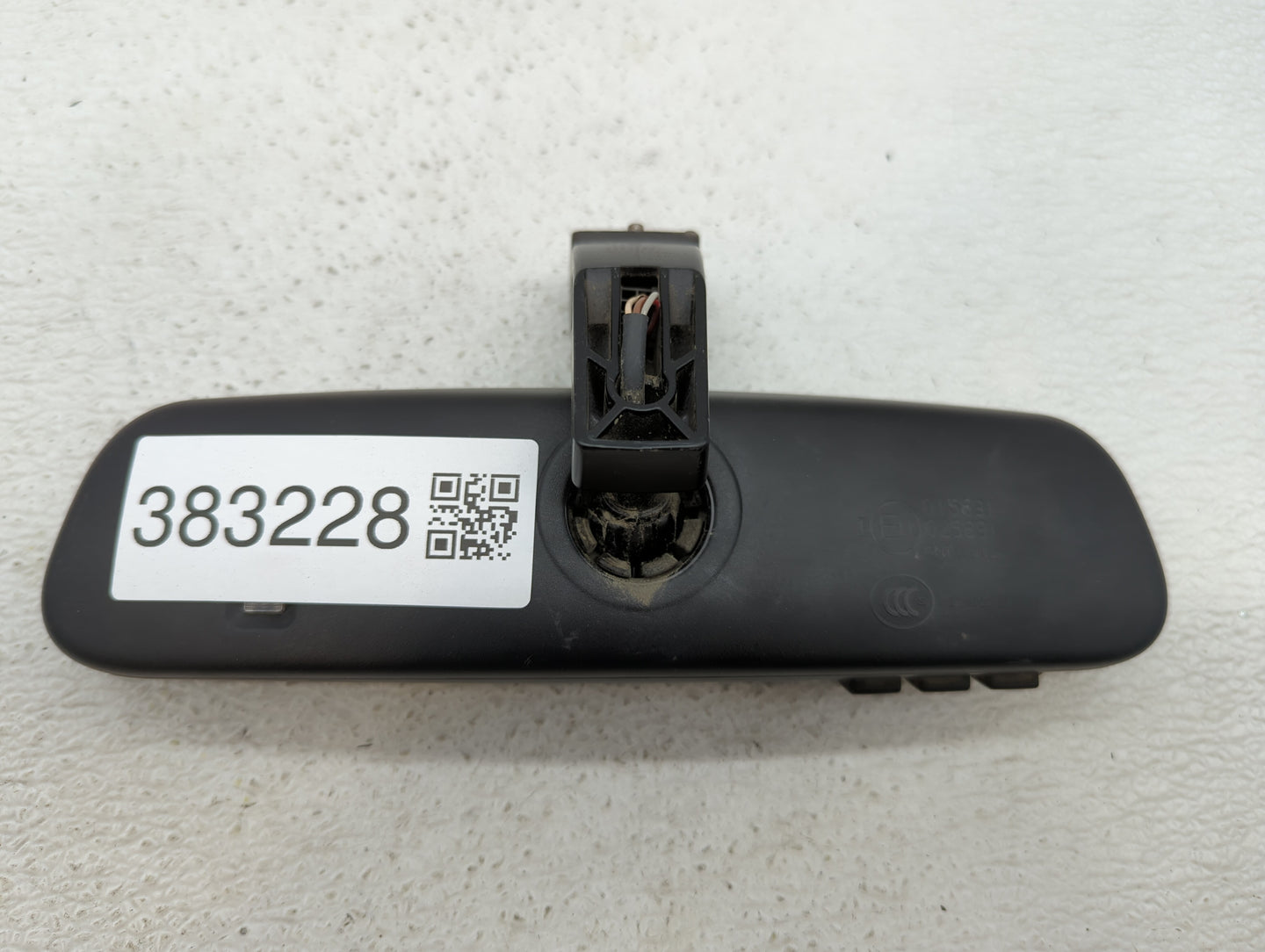 2010-2012 Jaguar Xf Interior Rear View Mirror Replacement OEM P/N:E11025891 E11015891 Fits Fits 2010 2011 2012 OEM Used Auto