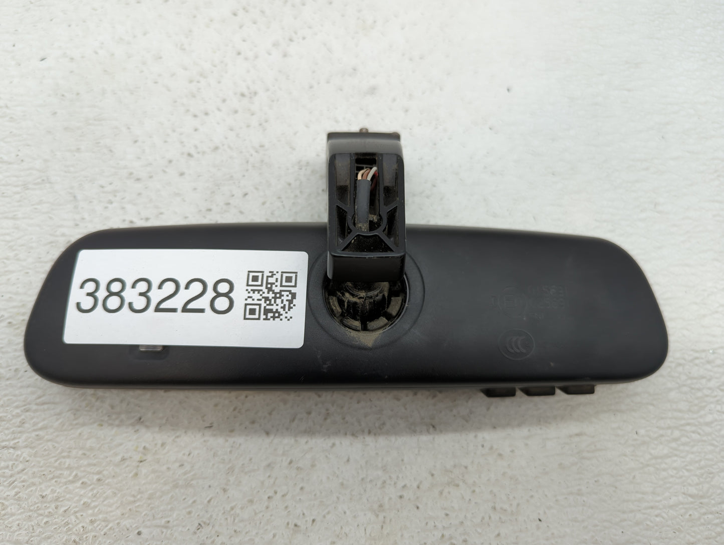 2010-2012 Jaguar Xf Interior Rear View Mirror Replacement OEM P/N:E11025891 E11015891 Fits Fits 2010 2011 2012 OEM Used Auto