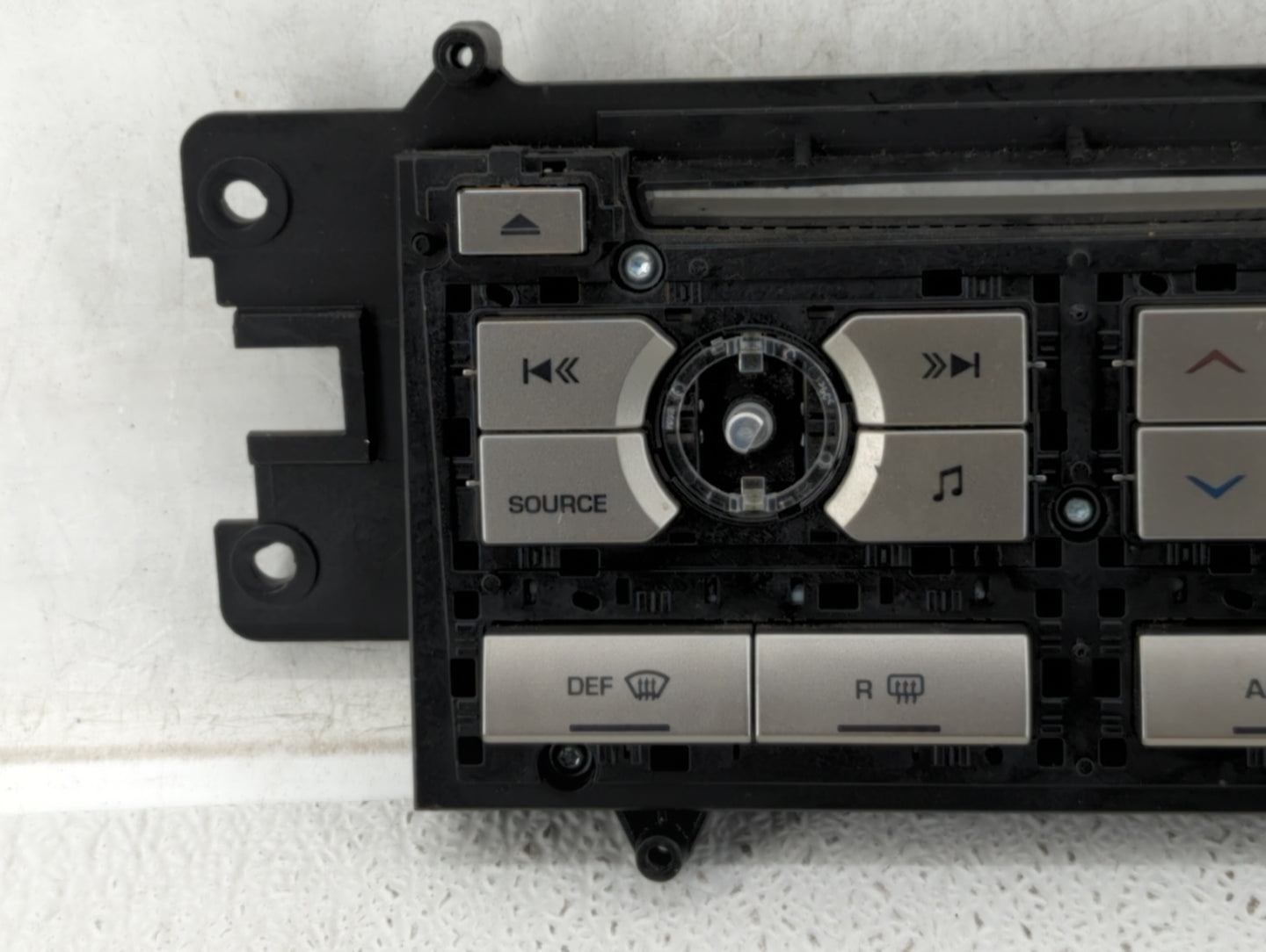 2009-2011 Jaguar Xf Radio Control Panel - Oemusedautoparts1.com