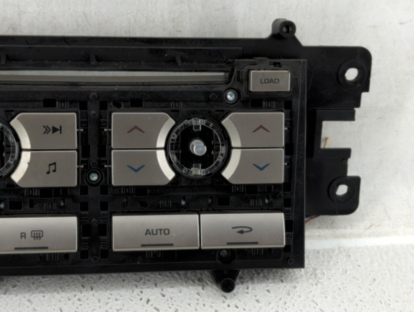 2009-2011 Jaguar Xf Radio Control Panel - Oemusedautoparts1.com