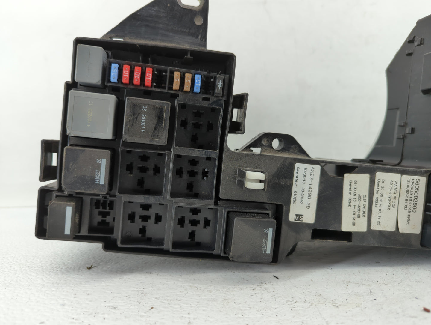 2010-2011 Jaguar Xf Fusebox Fuse Box Panel Relay Module P/N:AX23-14290-XXX Fits Fits 2010 2011 OEM Used Auto Parts - Oemused