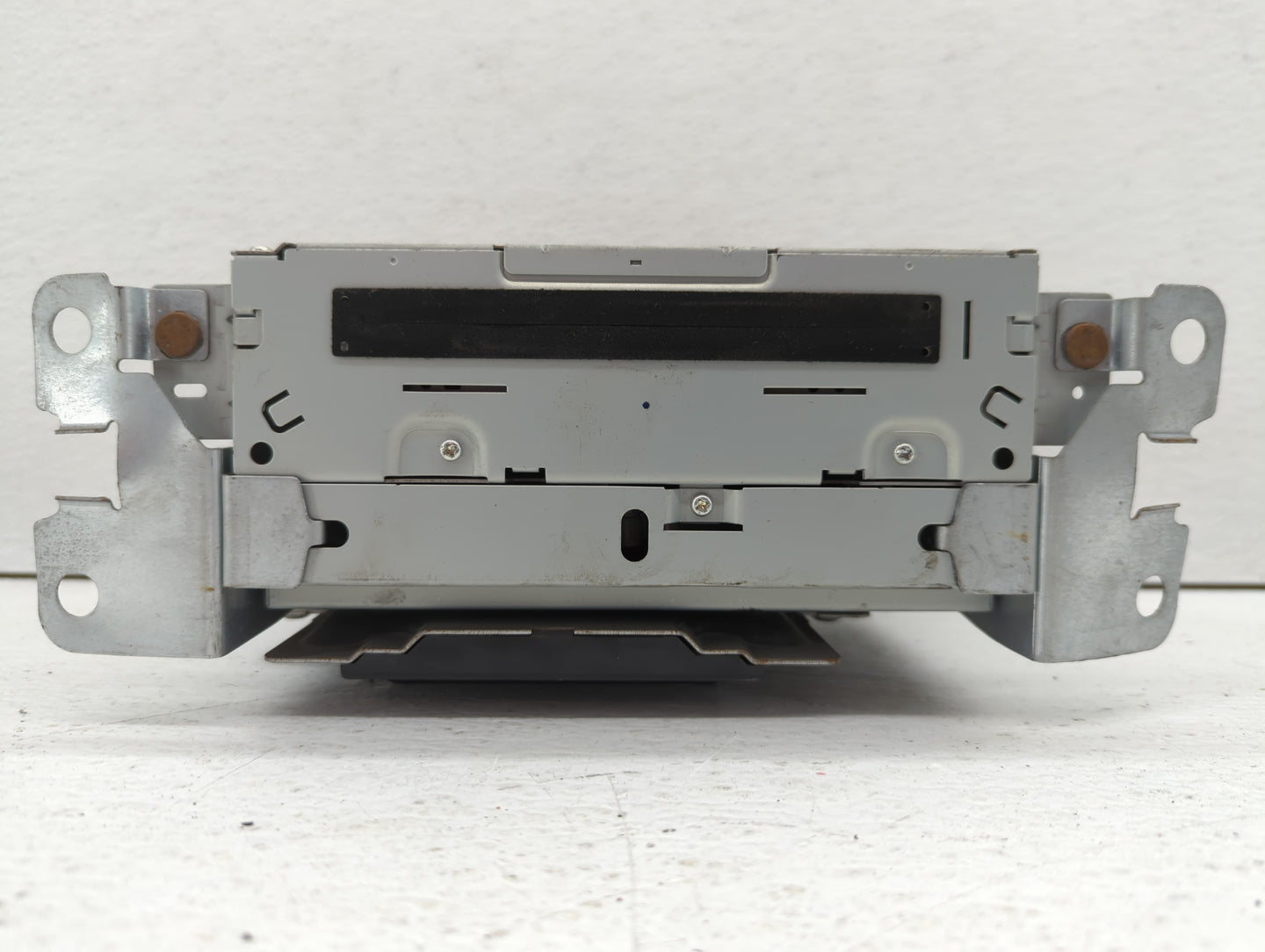 2009-2011 Jaguar Xf Am Fm Cd Player Radio Receiver - Oemusedautoparts1.com