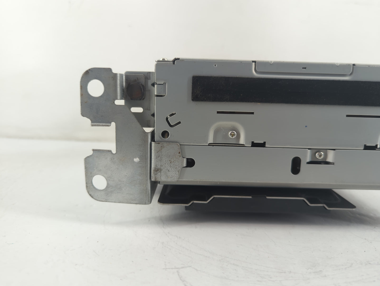 2009-2011 Jaguar Xf Am Fm Cd Player Radio Receiver - Oemusedautoparts1.com