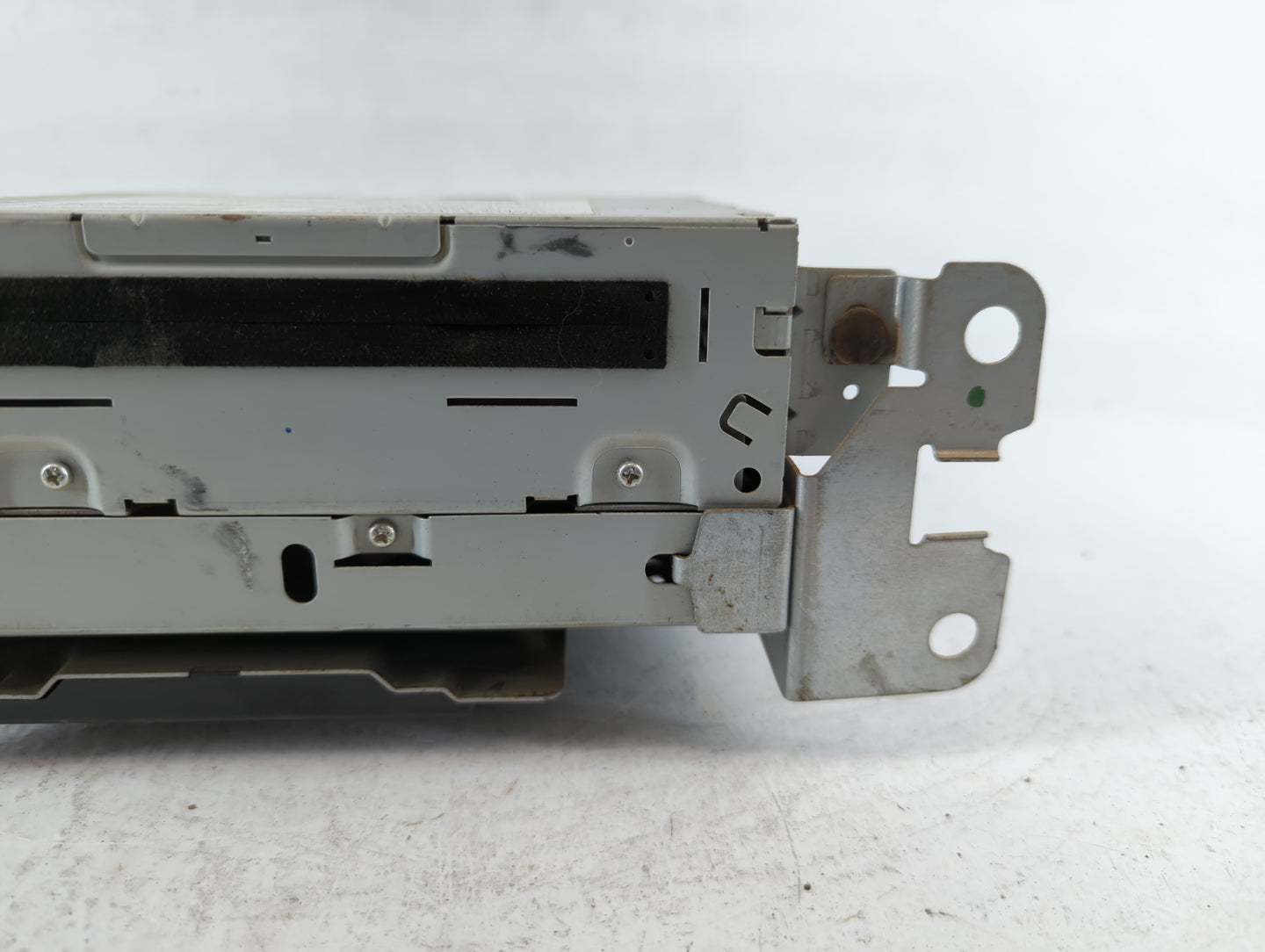 2011-2011 Jaguar Xf Am Fm Cd Player Radio Receiver - Oemusedautoparts1.com