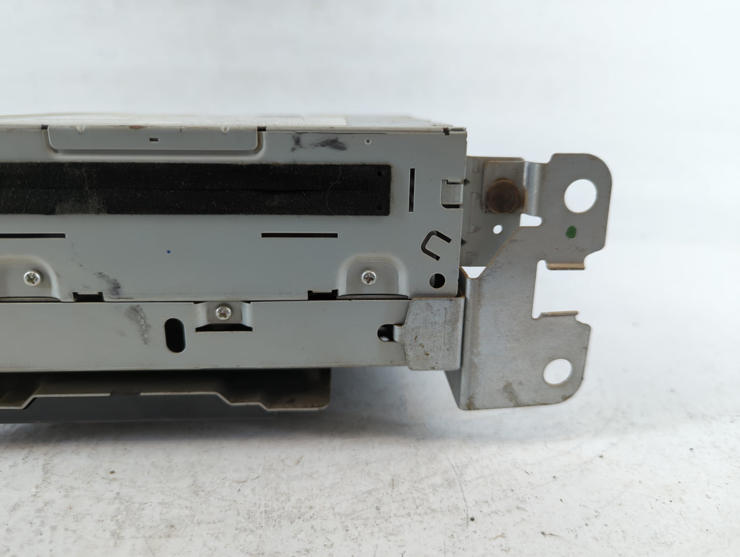 2011-2011 Jaguar Xf Am Fm Cd Player Radio Receiver - Oemusedautoparts1.com