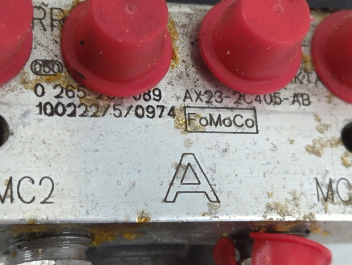 2011 Jaguar Xf ABS Pump Control Module Replacement P/N:AX23-2C405-AB Fits OEM Used Auto Parts - Oemusedautoparts1.com