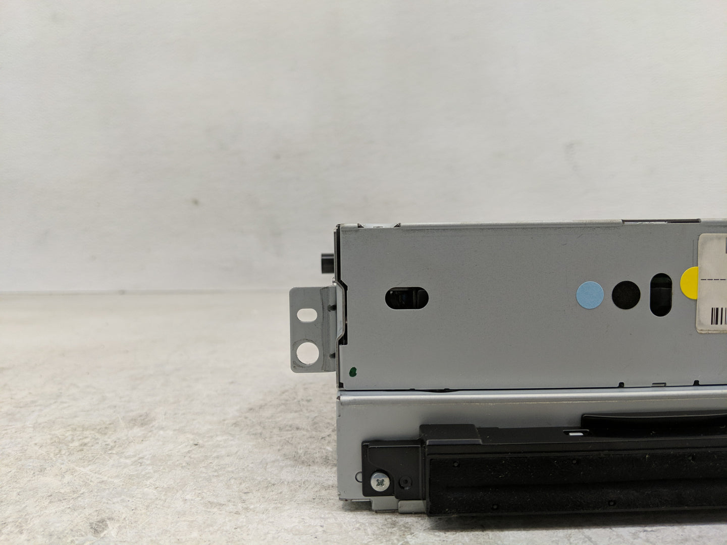 2010-2011 Jaguar Xj Radio AM FM Cd Player Receiver Replacement P/N:BF6N-18C815-JB Fits Fits 2010 2011 OEM Used Auto Parts - 