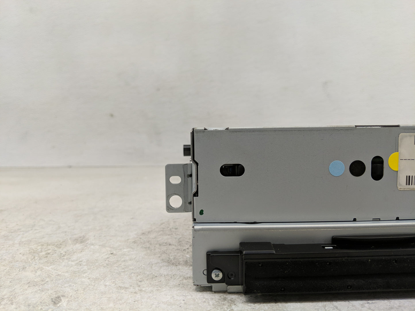 2010-2011 Jaguar Xj Radio AM FM Cd Player Receiver Replacement P/N:BF6N-18C815-JB Fits Fits 2010 2011 OEM Used Auto Parts - 
