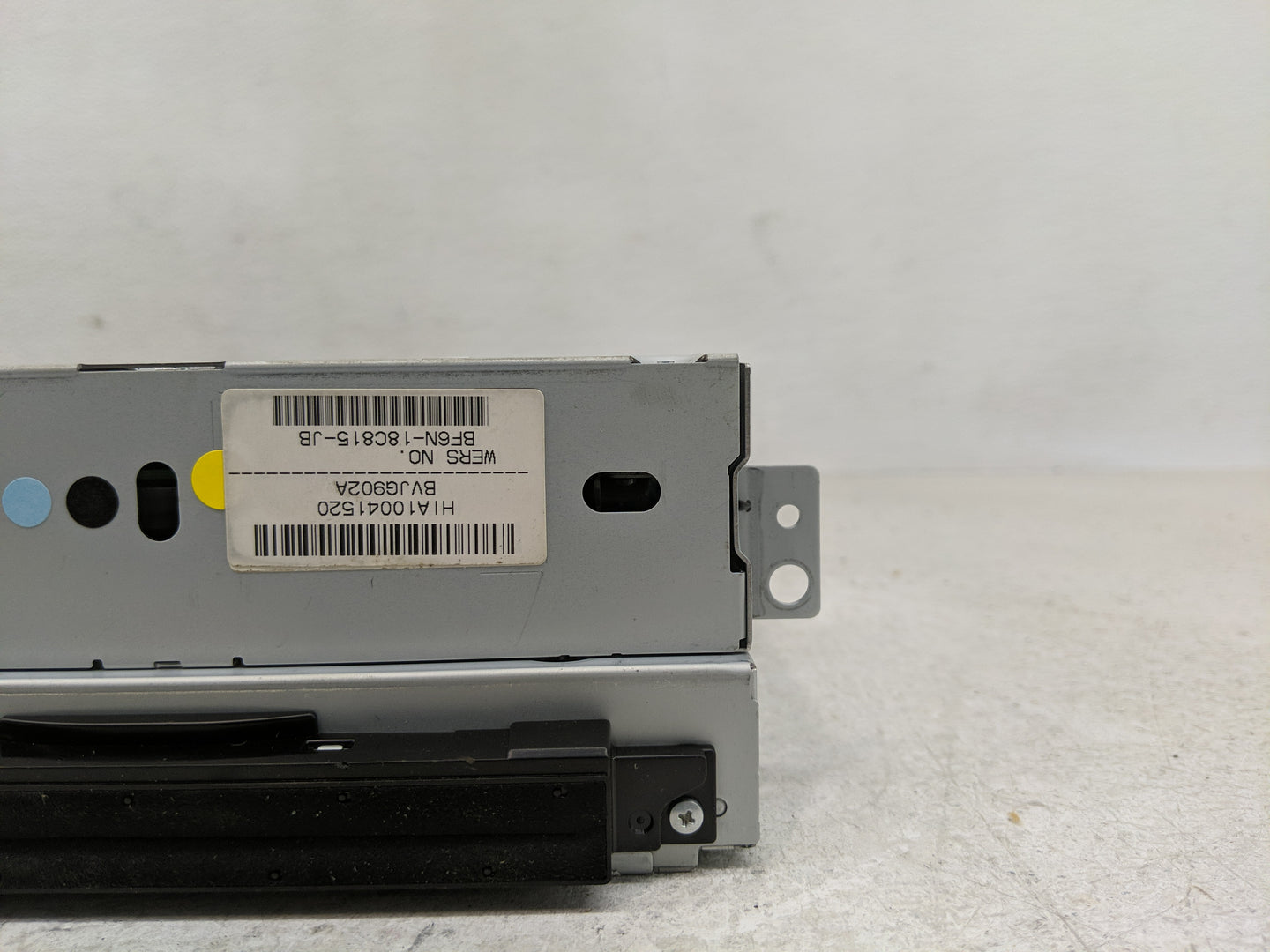 2010-2011 Jaguar Xj Radio AM FM Cd Player Receiver Replacement P/N:BF6N-18C815-JB Fits Fits 2010 2011 OEM Used Auto Parts - 