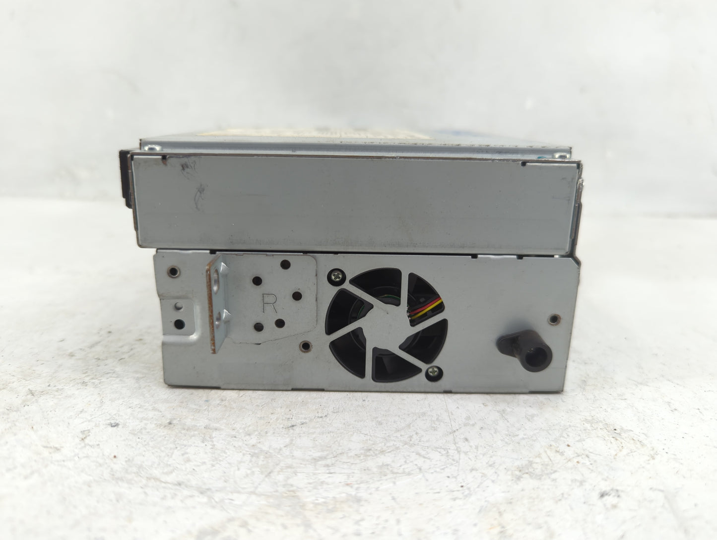 2010-2011 Jaguar Xj Radio AM FM Cd Player Receiver Replacement P/N:31328814AA Fits Fits 2010 2011 OEM Used Auto Parts - Oemu
