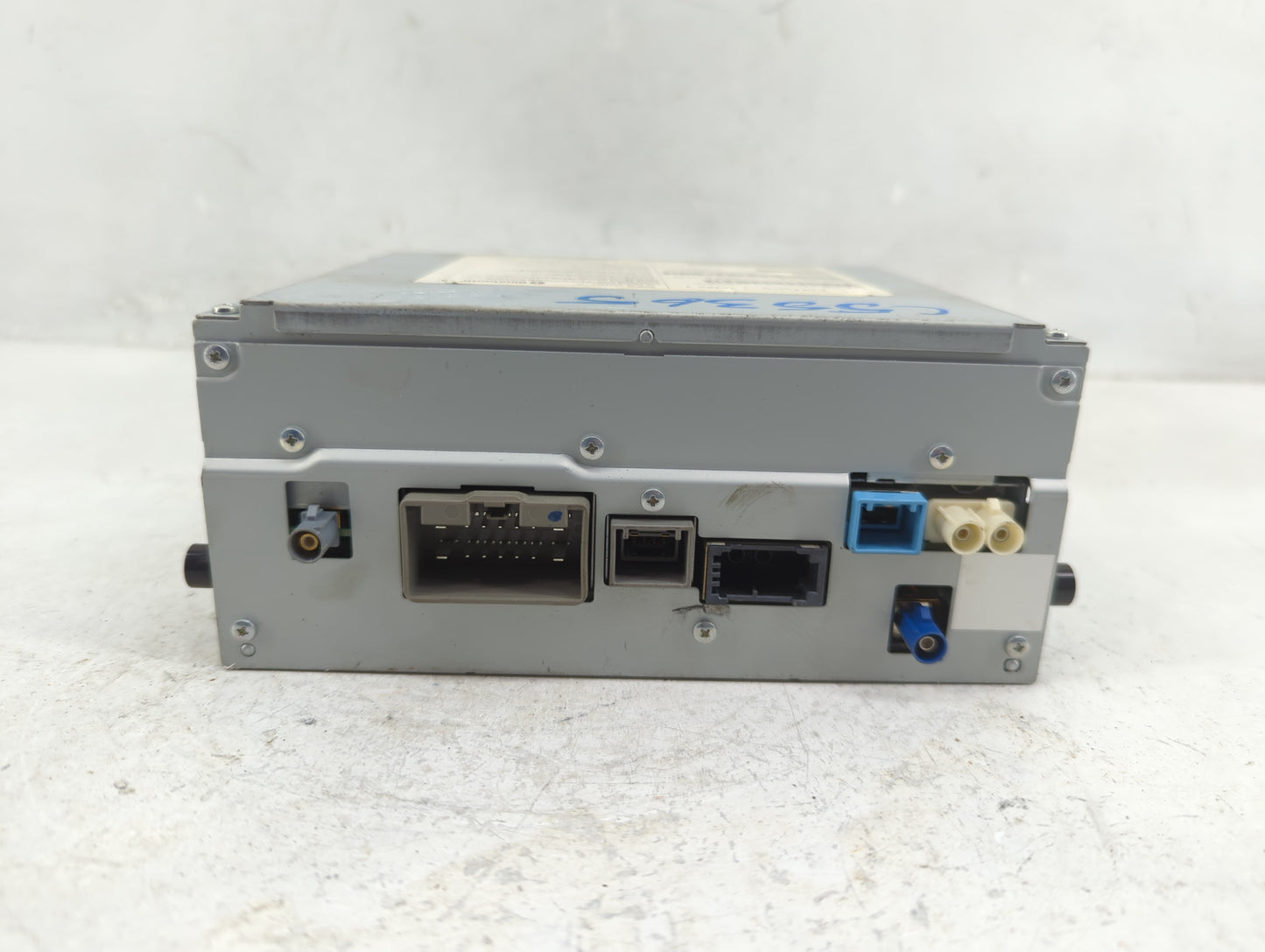 2010-2011 Jaguar Xj Radio AM FM Cd Player Receiver Replacement P/N:31328814AA Fits Fits 2010 2011 OEM Used Auto Parts - Oemu