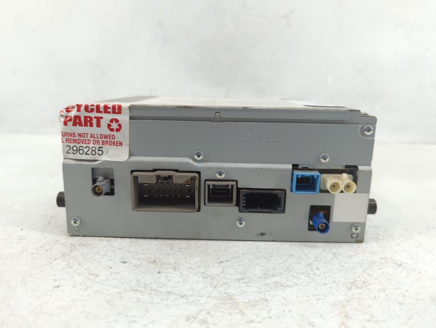 2011-2015 Jaguar Xj Radio AM FM Cd Player Receiver Replacement P/N:50645928AA Fits Fits 2011 2012 2013 2014 2015 OEM Used Au