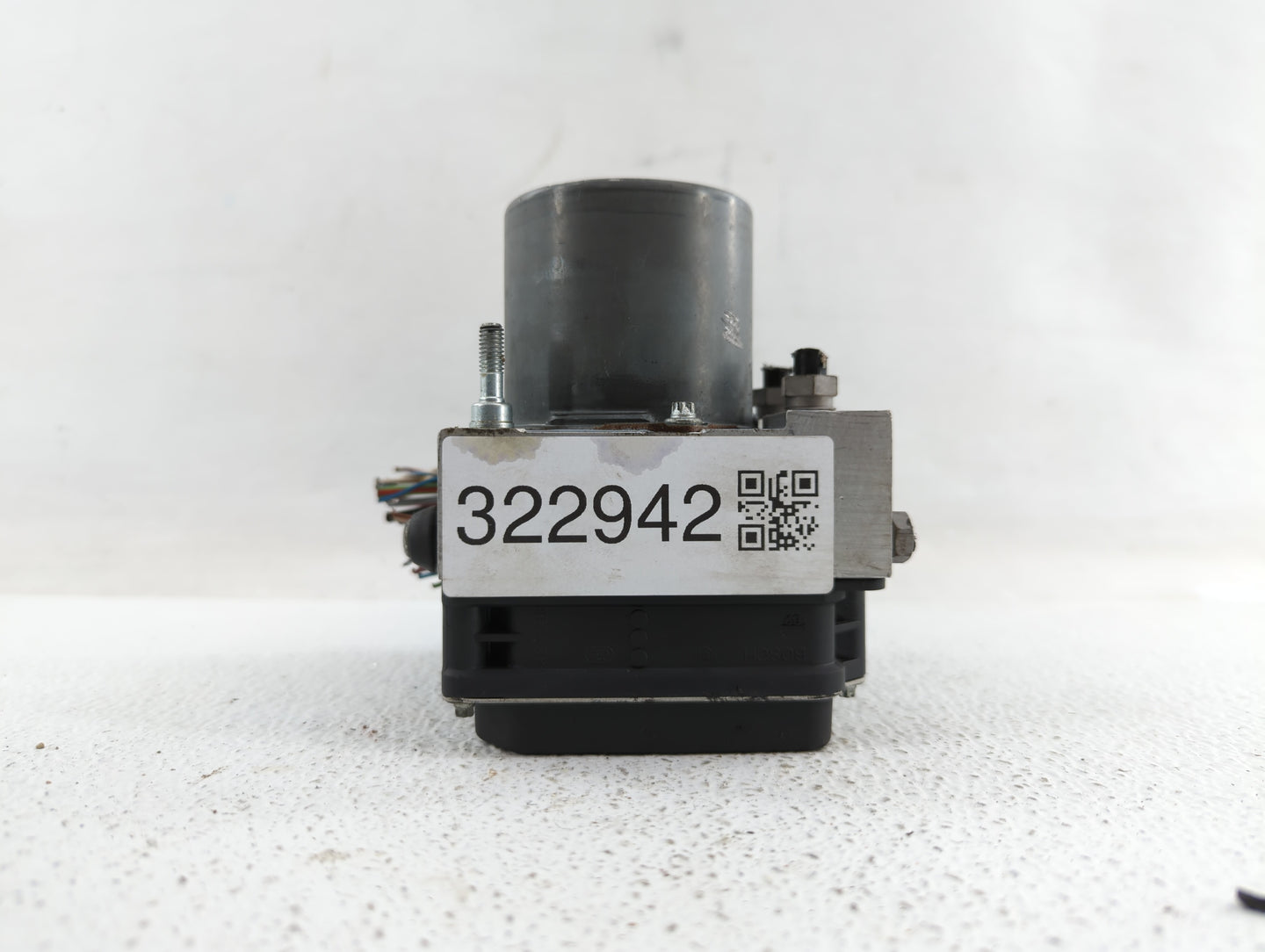 2010-2012 Jaguar Xj ABS Pump Control Module Replacement P/N:AW93-2C405-CF Fits Fits 2010 2011 2012 OEM Used Auto Parts - Oem