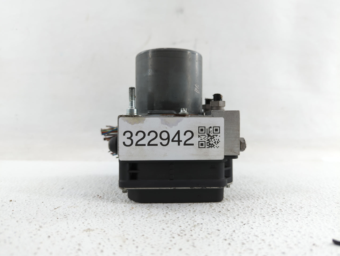 2010-2012 Jaguar Xj ABS Pump Control Module Replacement P/N:AW93-2C405-CF Fits Fits 2010 2011 2012 OEM Used Auto Parts - Oem