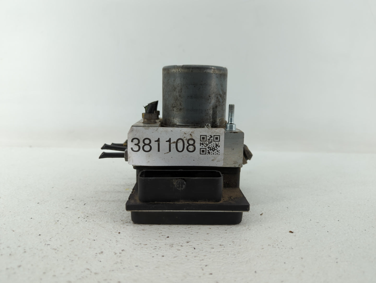 2010-2012 Jaguar Xj ABS Pump Control Module Replacement P/N:AW93-2C405-CF Fits Fits 2010 2011 2012 OEM Used Auto Parts - Oem