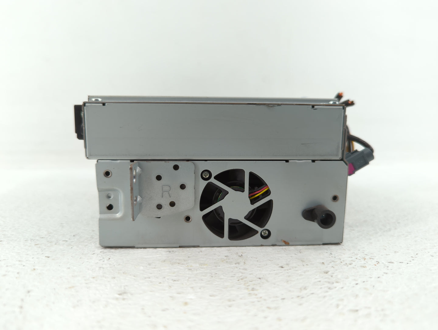 2010-2011 Jaguar Xj Am Fm Cd Player Radio Receiver - Oemusedautoparts1.com