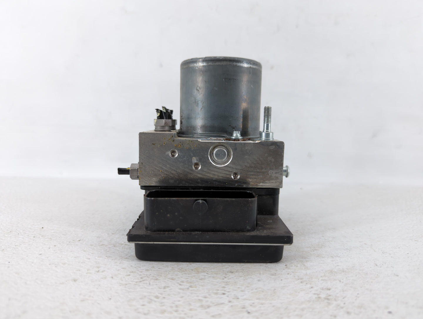 2010-2012 Jaguar Xj ABS Pump Control Module Replacement P/N:AW93-2C405-CF Fits Fits 2010 2011 2012 OEM Used Auto Parts - Oem