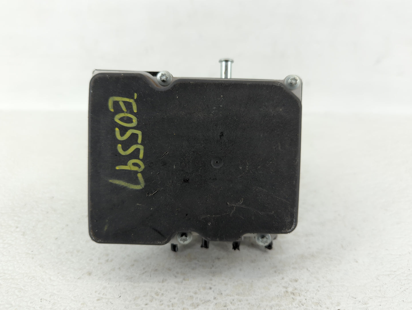 2010-2012 Jaguar Xj ABS Pump Control Module Replacement P/N:AW93-2C405-CF Fits Fits 2010 2011 2012 OEM Used Auto Parts - Oem